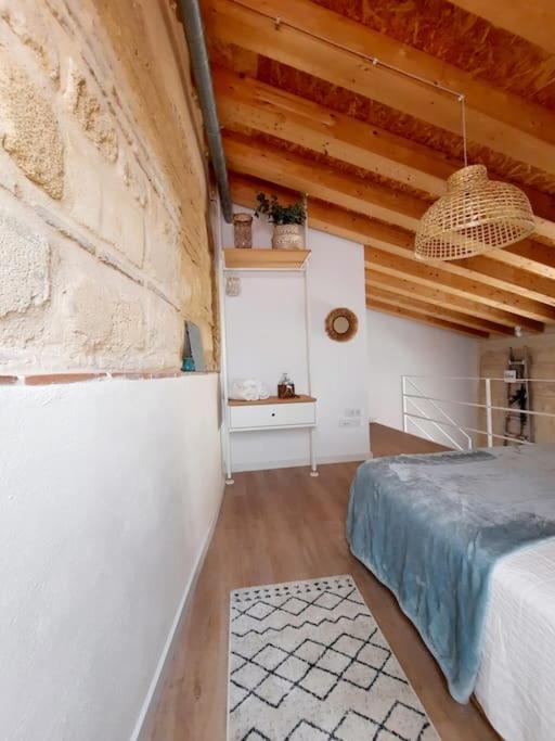 Loft Centrico Con Patio Bodega San Javier Apartment Jerez de la Frontera Bagian luar foto