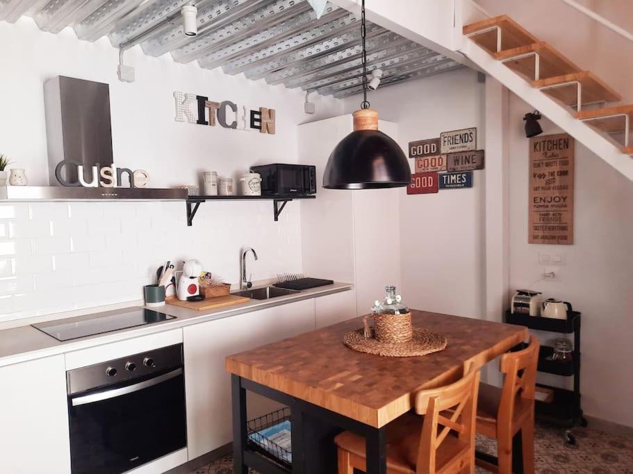Loft Centrico Con Patio Bodega San Javier Apartment Jerez de la Frontera Bagian luar foto
